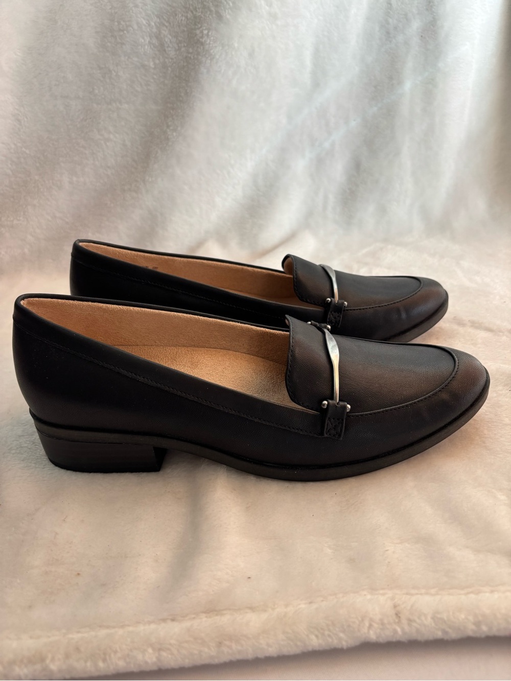 Soul NATURALIZER Women’s Ridley Loafers Slip On Size 8M Black